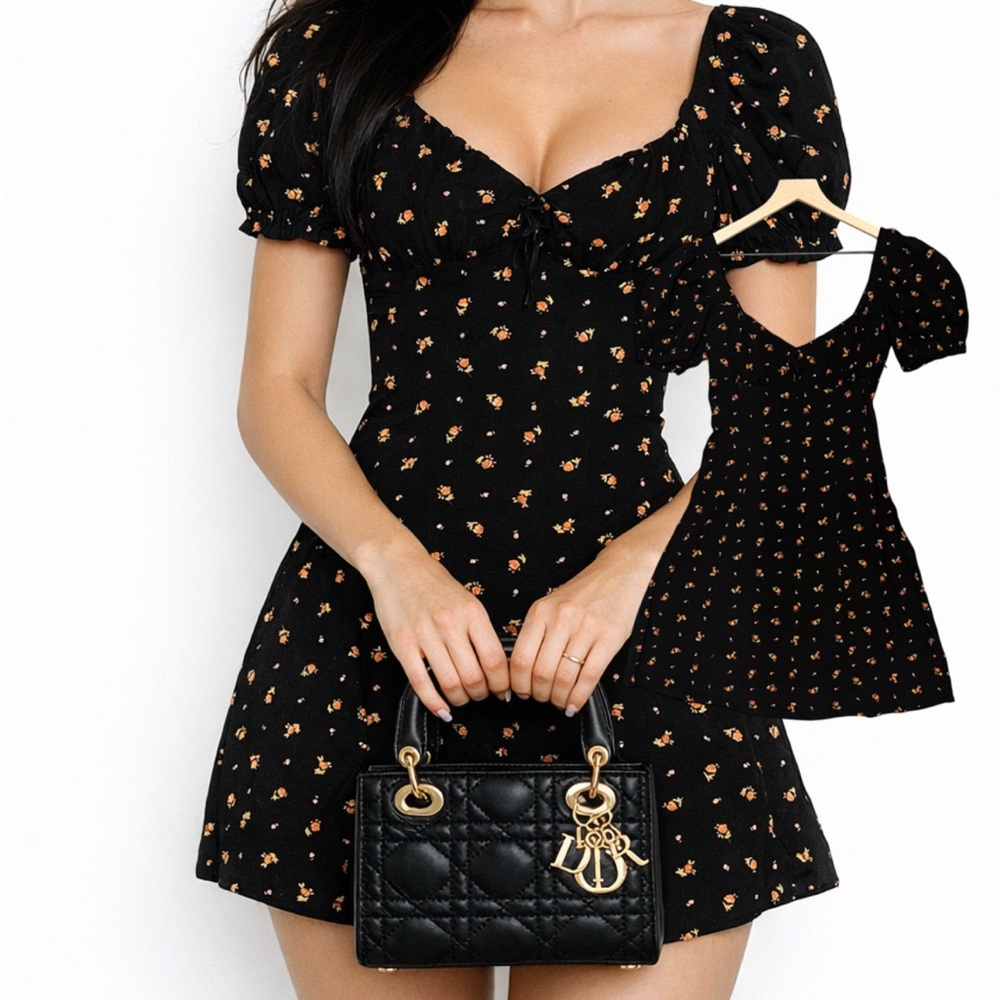 Urban Outfitters Vintage Rose minidress 🌹
